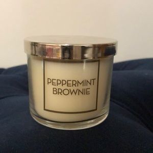 Bath & Body Works 4oz candle - Peppermint Brownie